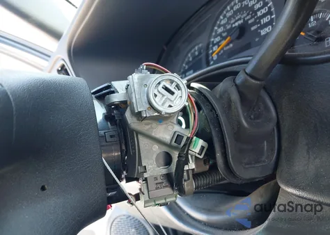 2003 Chevrolet Silverado 1500 из США, поврежденный, VIN 2GCEC19V831362149